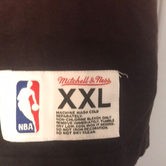 Mitchell & Ness NY Knicks Tank - Picture 3 of 5